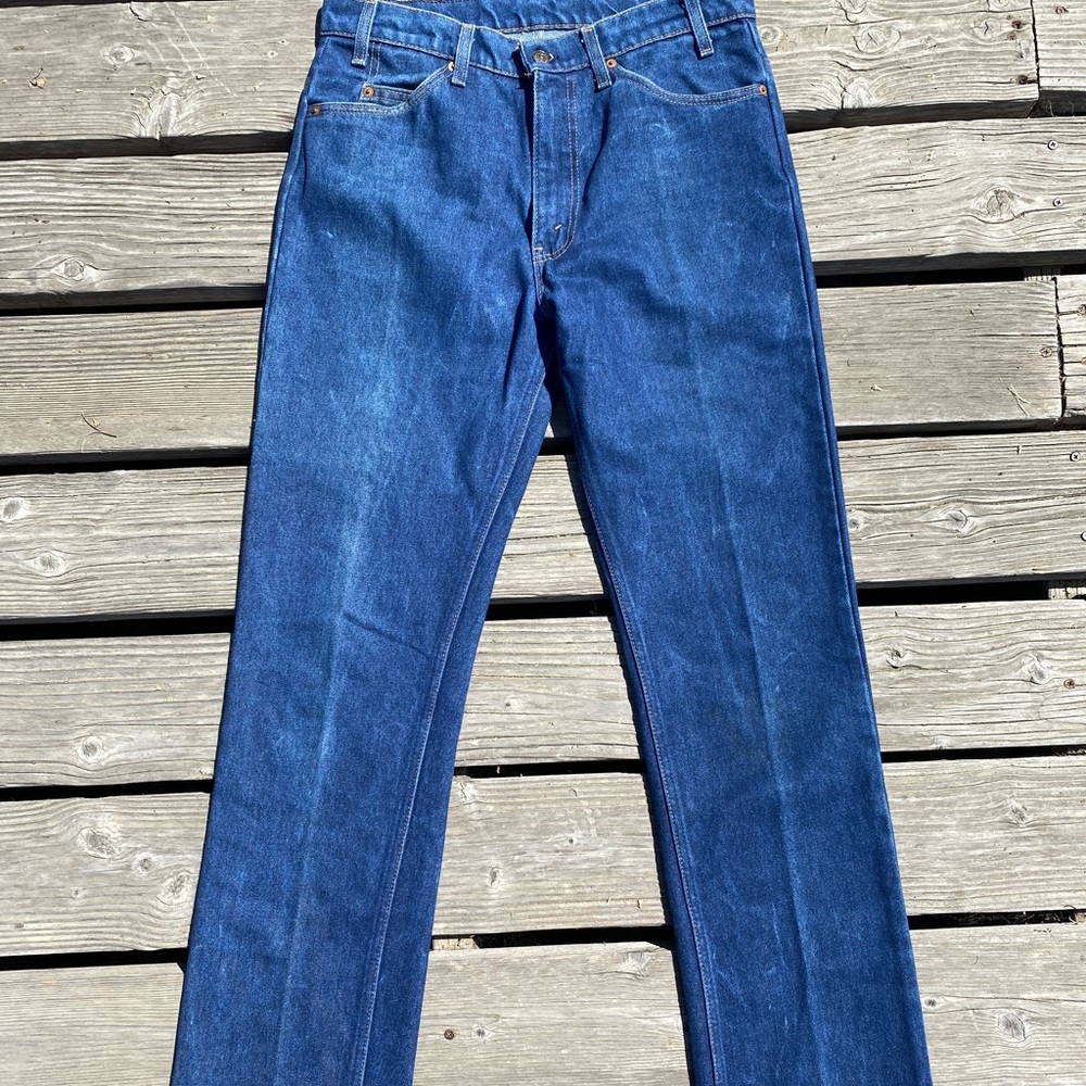 Levi’s orange tab